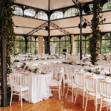 L'Orangerie peut accueillir 300 personnes